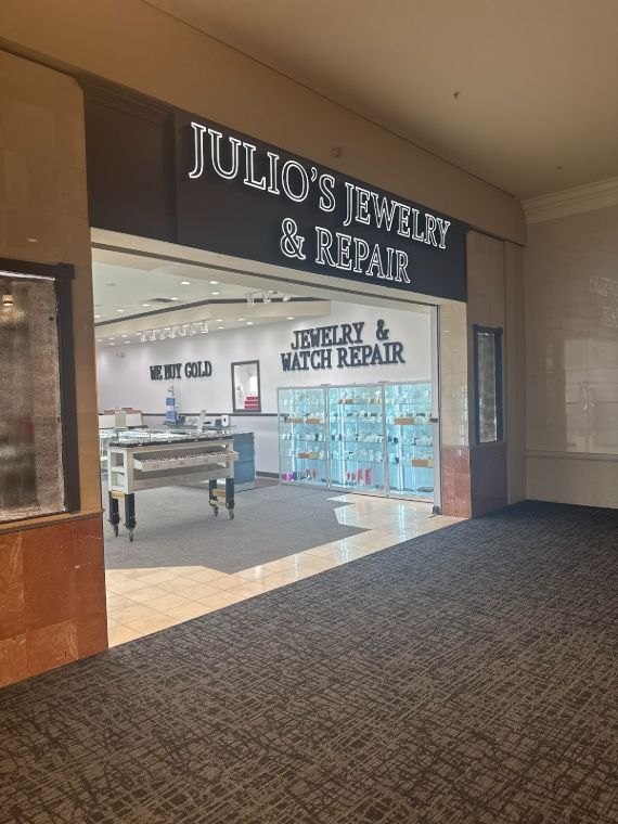 Julio's Jewelry & Repair storefront inside Orland Square Mall, Orland Park IL